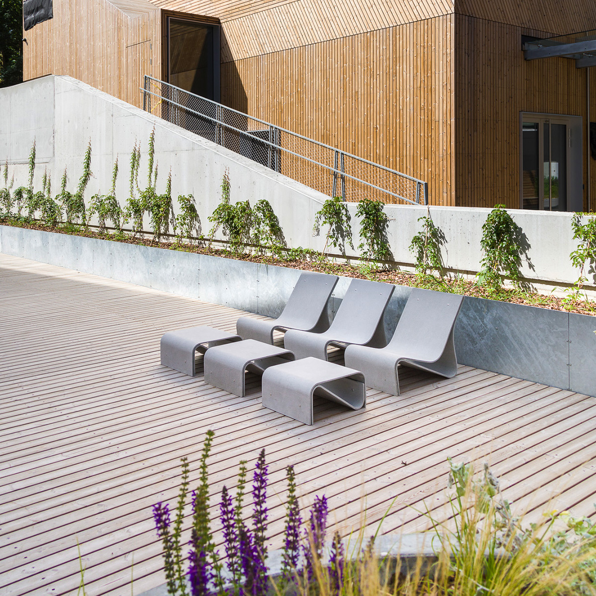 Sponeck_Chair_Tisch_Kamp1_1200x1200